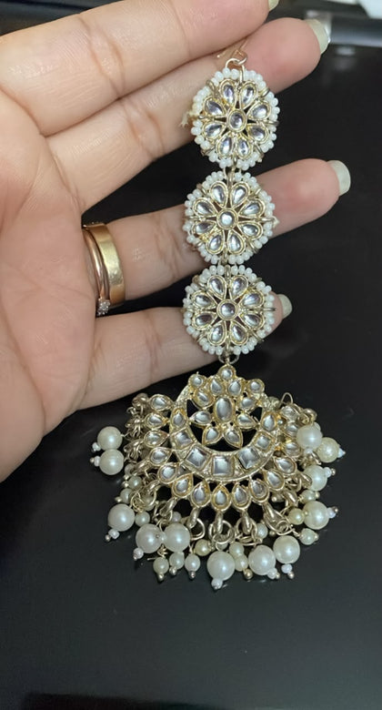 Maangtikka Kundan