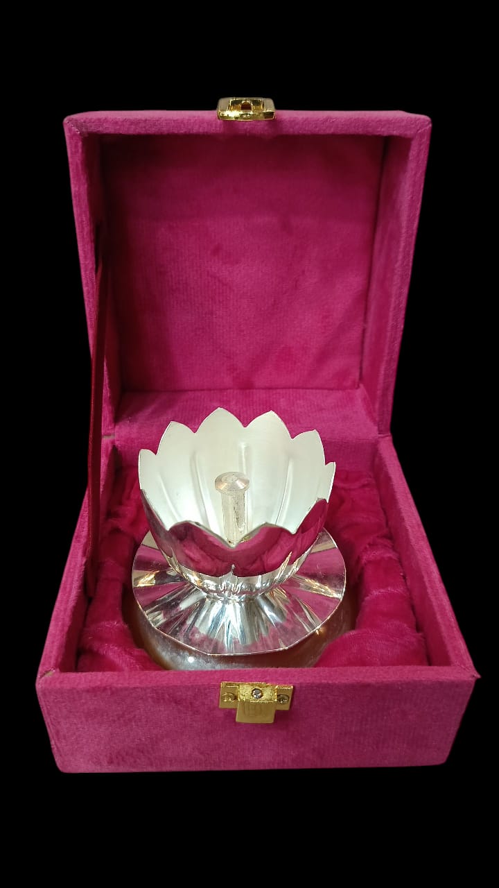 Lotus onyx Diya