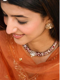 Meenakari Hasli