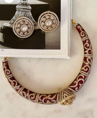 Meenakari Hasli