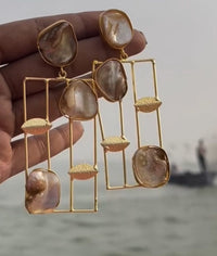 zoya EARRINGS
