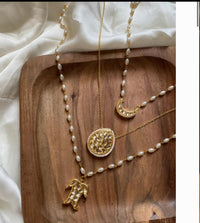 Ri Neckpiece