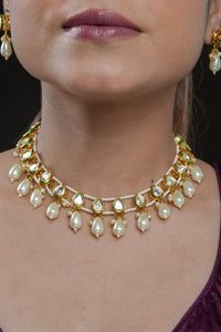 IRA Neckpiece