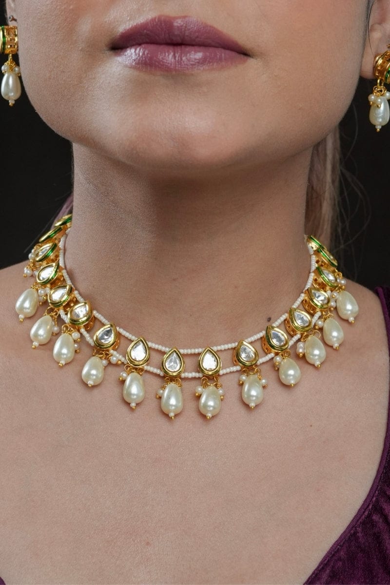 IRA Neckpiece