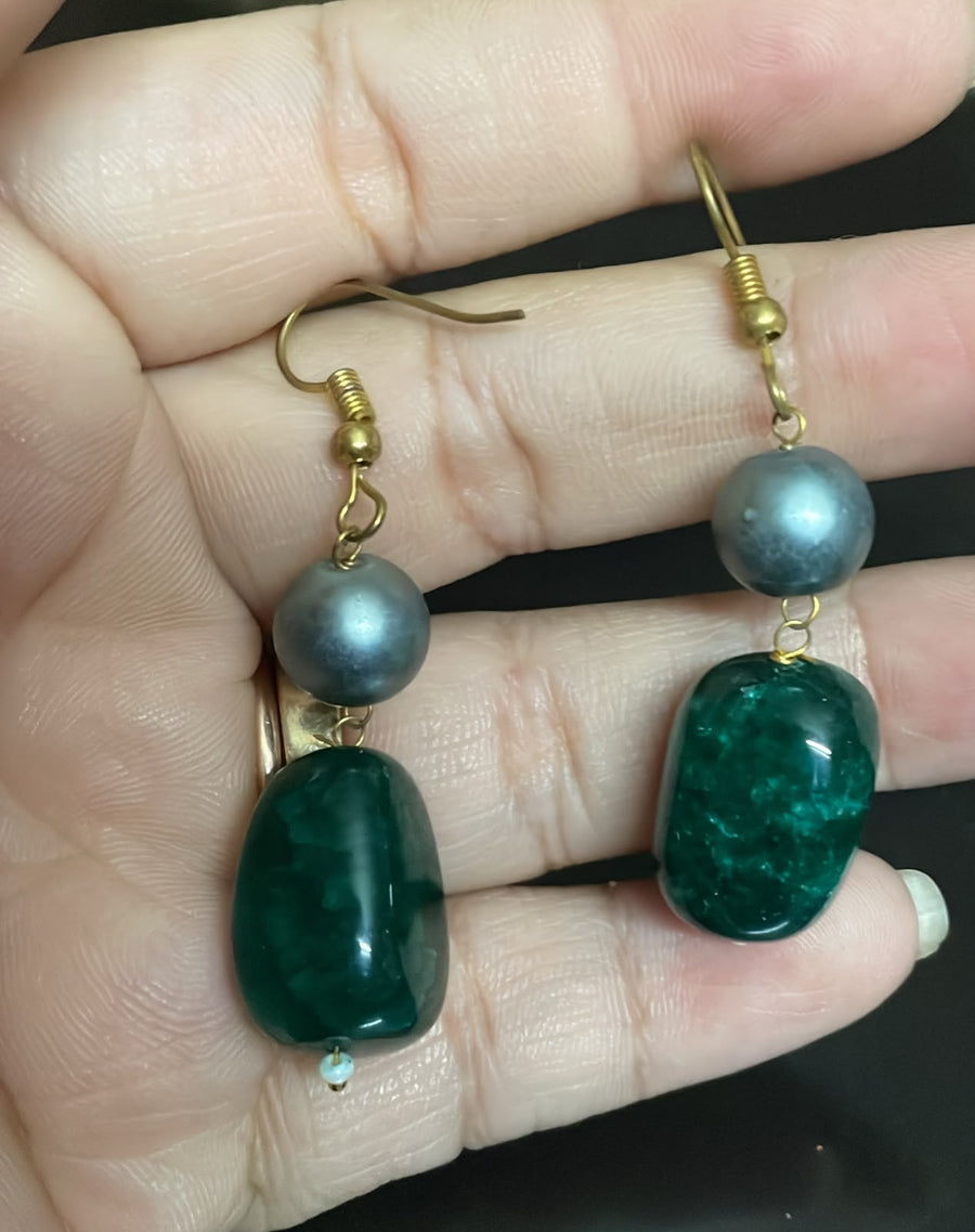 drop emerald earrings