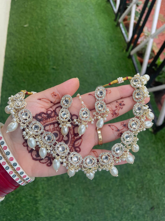 Drops Neckpiece