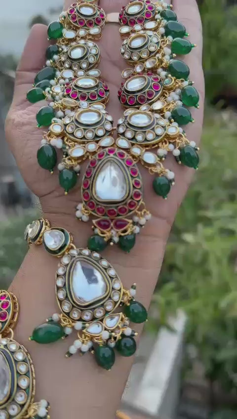 Gulabo  Set